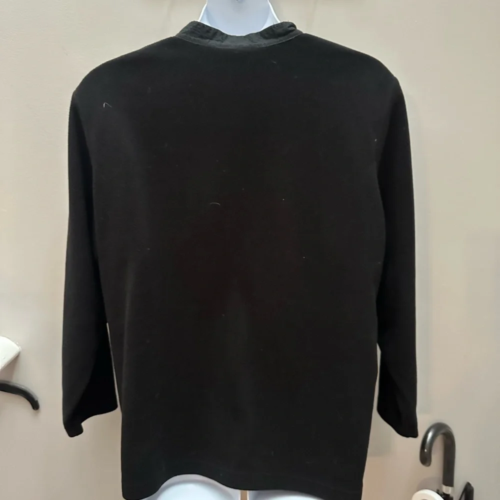 Denim & Co Black Fleece 2X Plain Long Sleeve V Neck - Picture 3 of 4